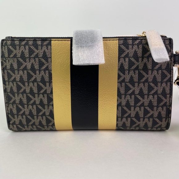 Michael Michael Kors jet Set Wristlet - Picture 2 of 5